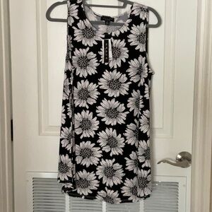 Tunic Top Large NWT